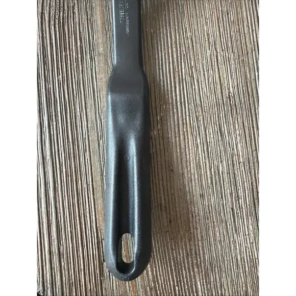 Pampered Chef set of 2 Black Nylon spatula 2351 & solid Spoon 2349 USA - Picture 11 of 15